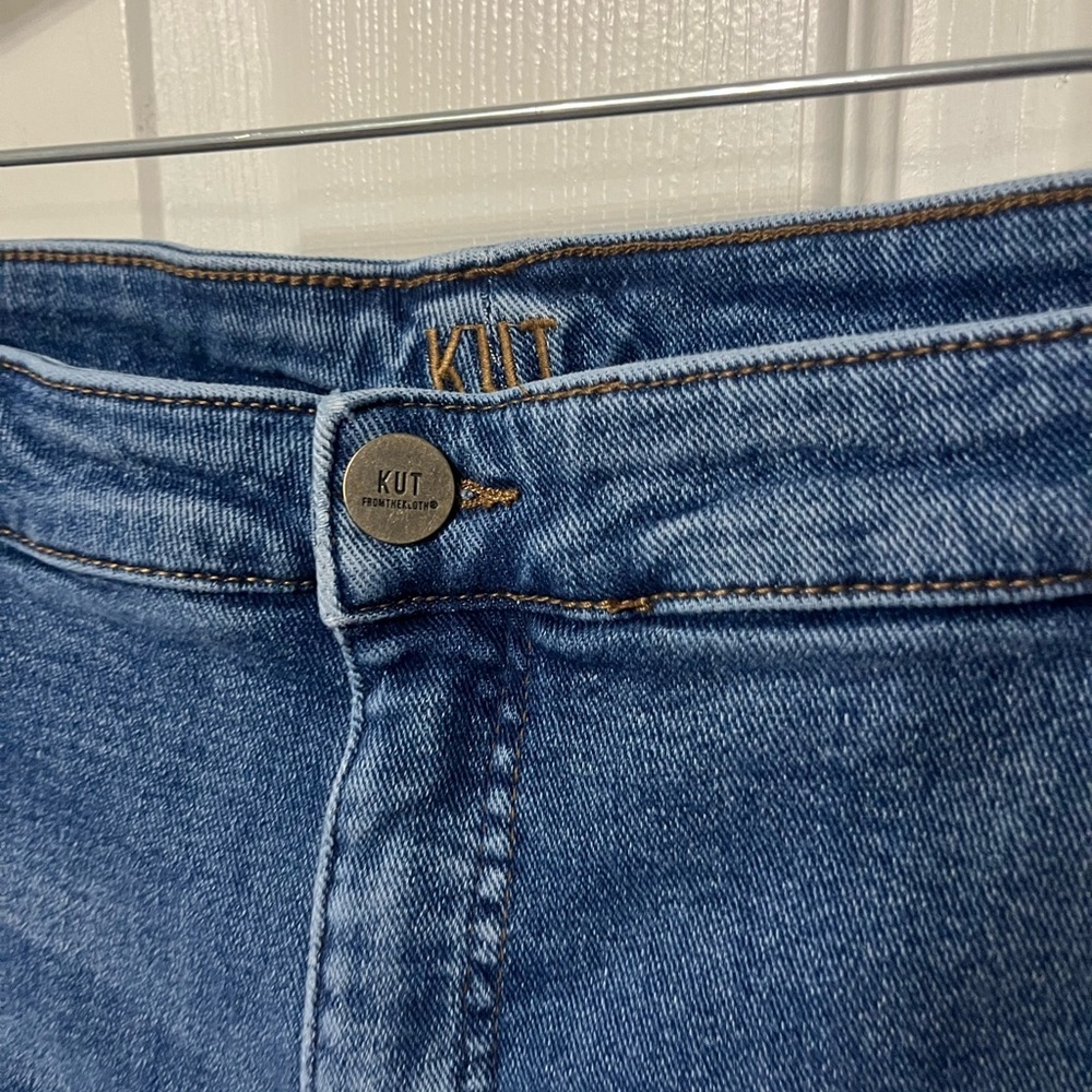 Kut from the Kloth Katy Boyfriend Jean denim Shorts Bermuda length size 22 - Picture 2 of 6